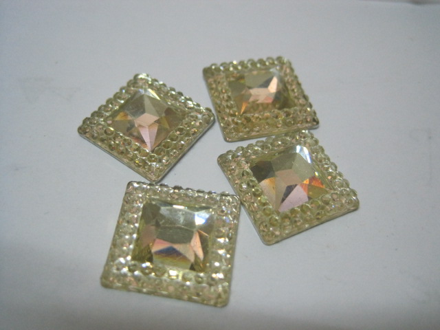 Plastiène komponente-cirkoni