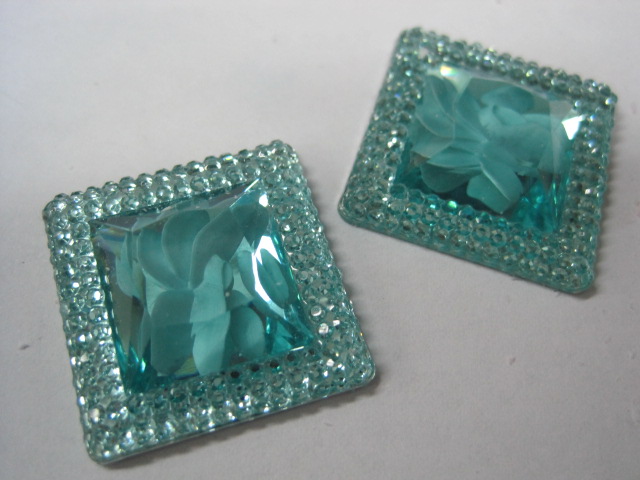 Plastiène komponente-cirkoni