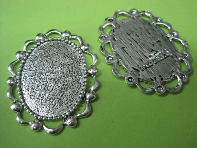 Metalne komponente-medaljoni