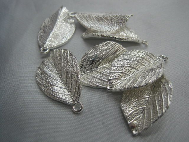 Metalni ukrasi za izradu nakita