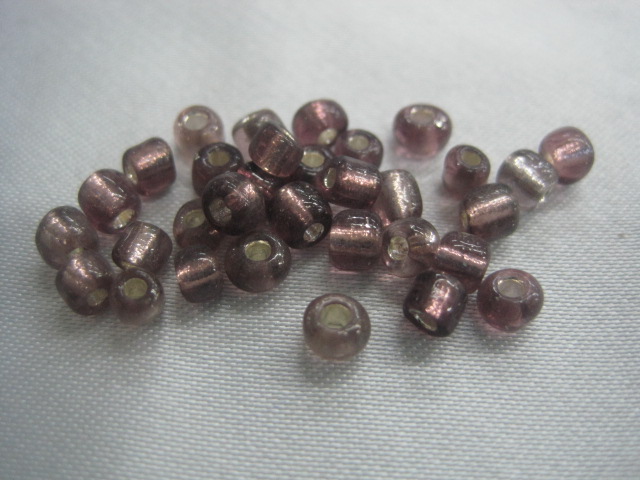 Staklene perlice-4mm